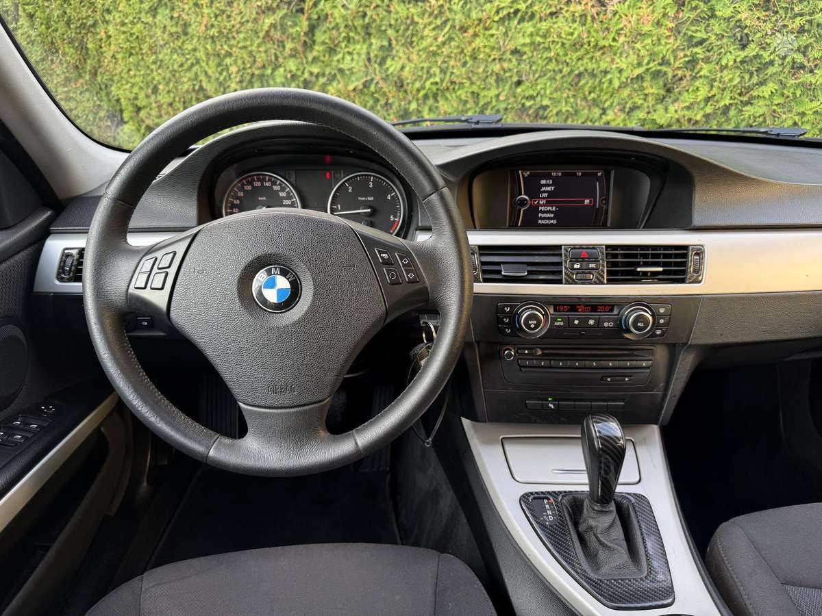 BMW 320, 2.0 l., universalas