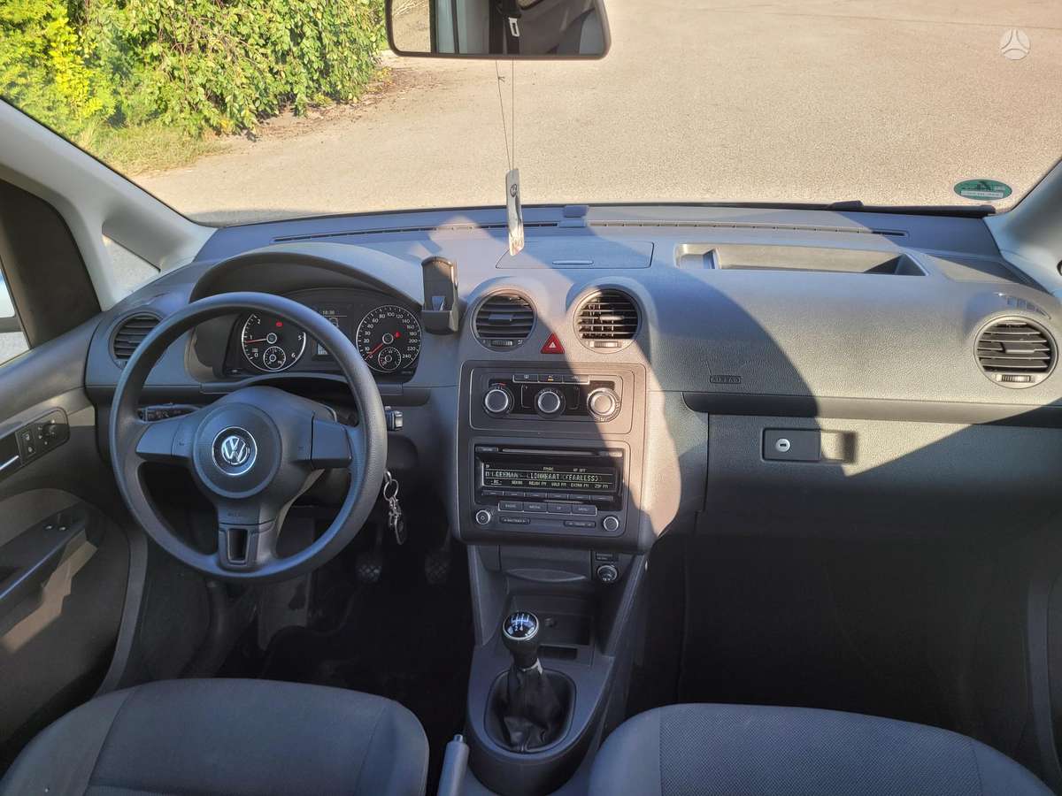 Volkswagen Caddy - 10