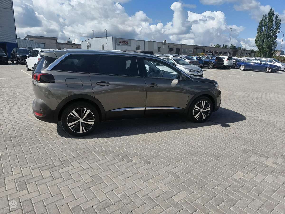 Peugeot 5008 - 4