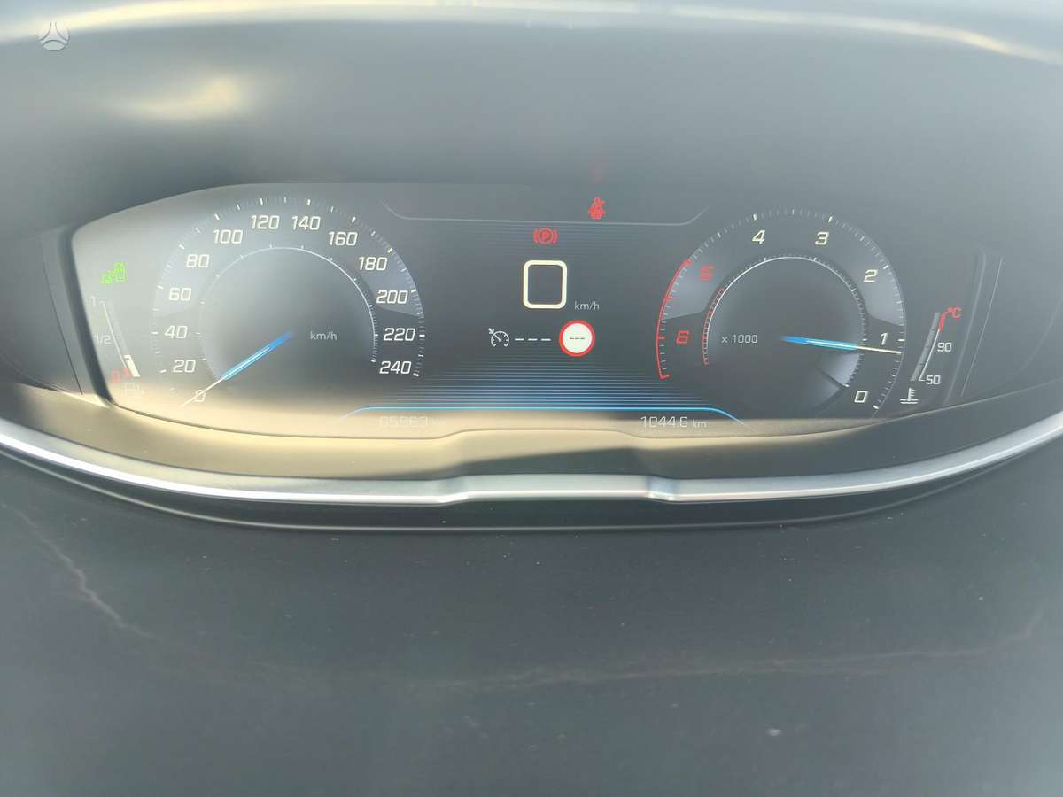 Peugeot 5008 - 9
