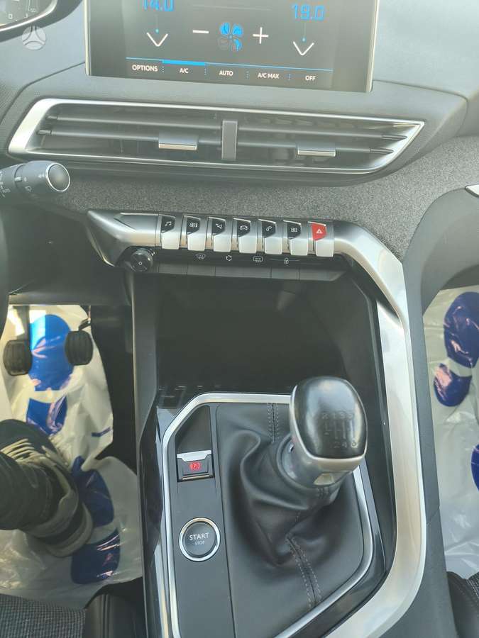 Peugeot 5008 - 11