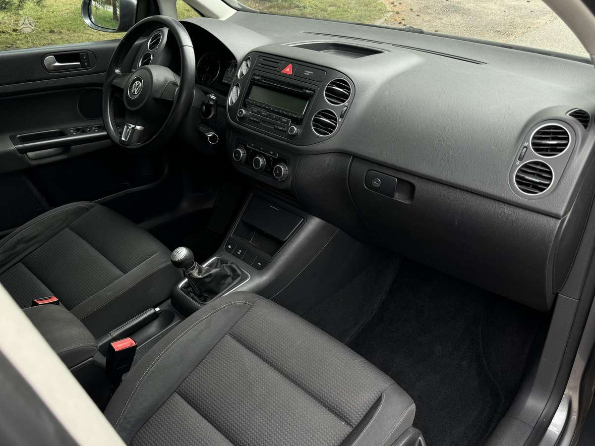 Volkswagen Golf Plus - 10