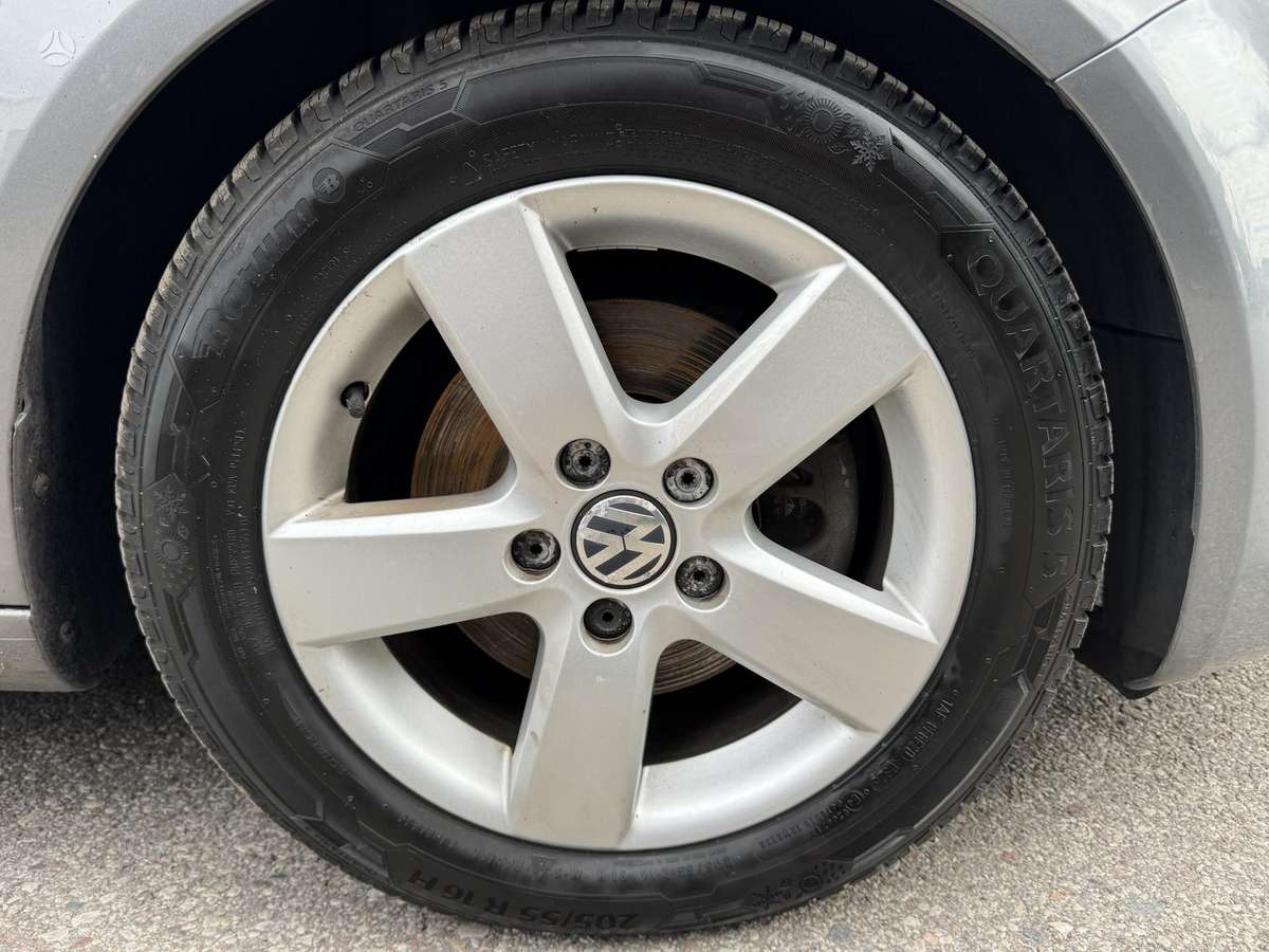Volkswagen Golf Plus - 11