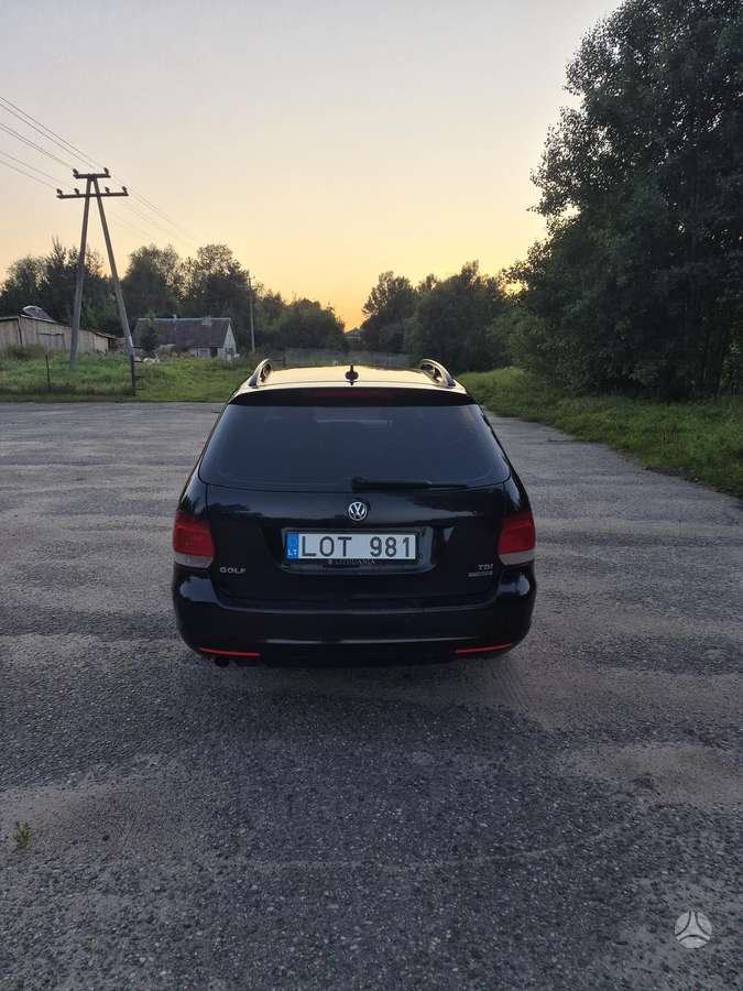 Volkswagen Golf - 4