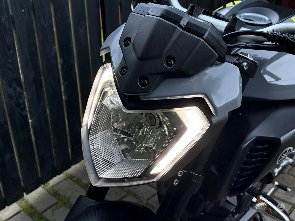 Yamaha MT 125 125cc, street / classic