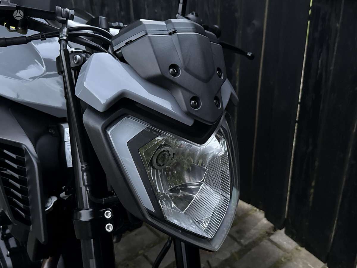 Yamaha MT 125 125cc, street / classic