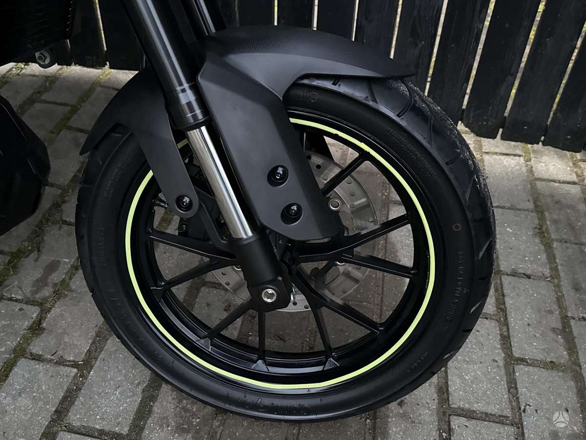 Yamaha MT 125 125cc, street / classic