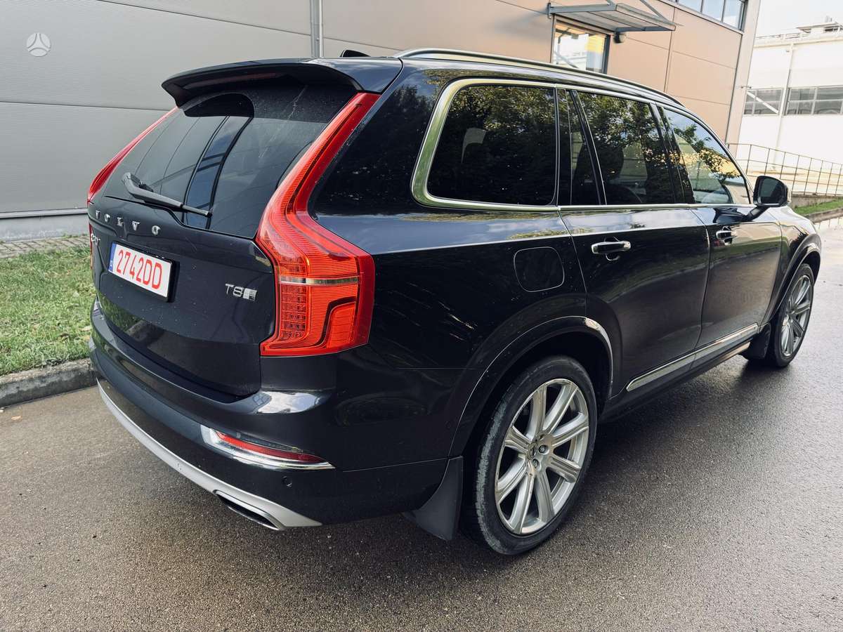 Volvo XC90 - 8