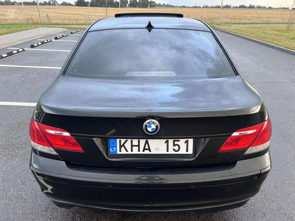 BMW 730, 3.0 l., sedanas