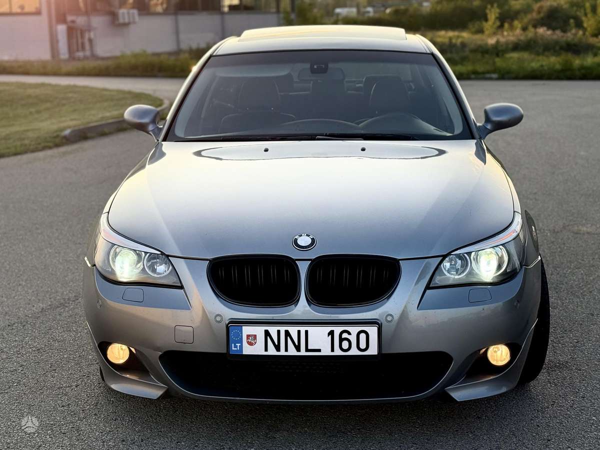 BMW 525, 2.5 l., Седан