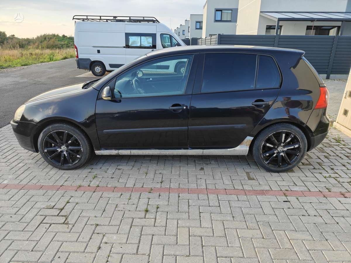 Volkswagen Golf - 4
