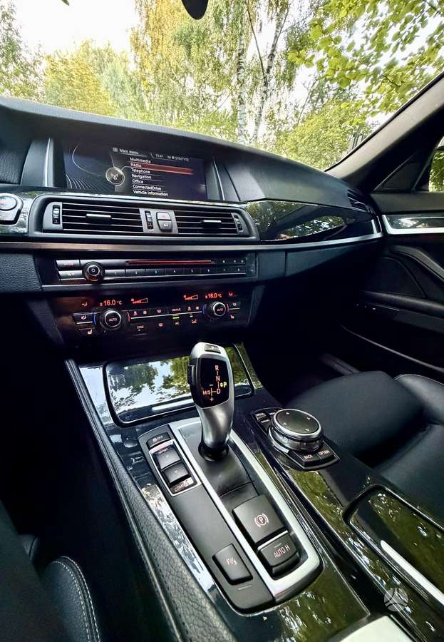 BMW 530, Универсал