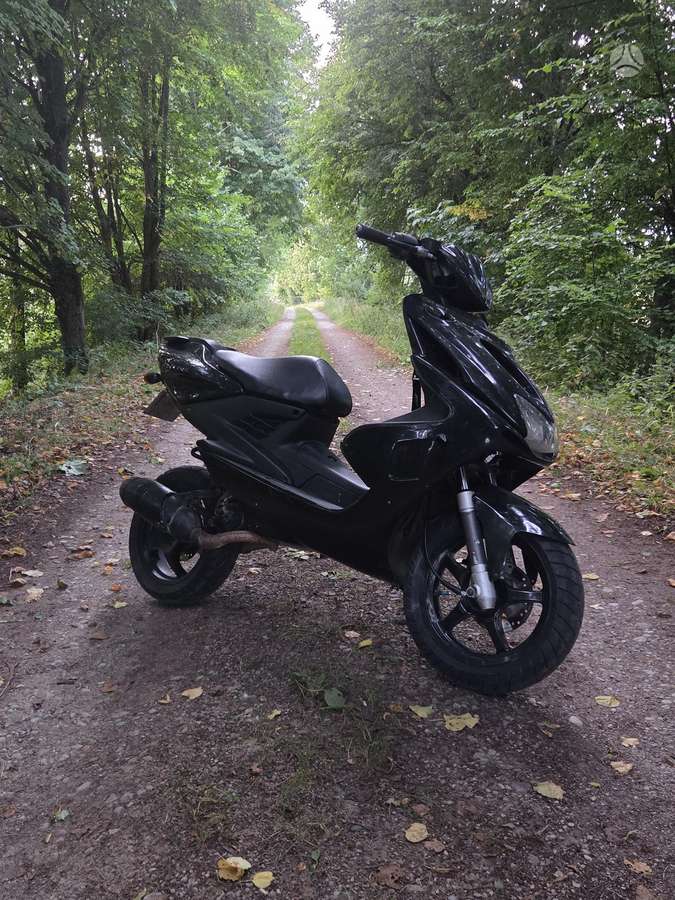 Yamaha Aerox 50cc, мотороллеры / мопеды