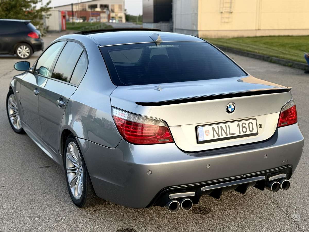 BMW 525, 2.5 l., Седан