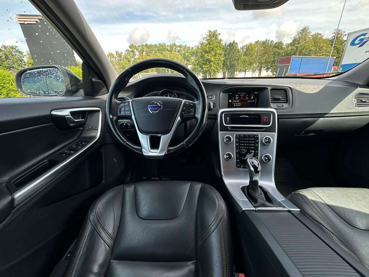 Volvo V60 Cross Country - 9