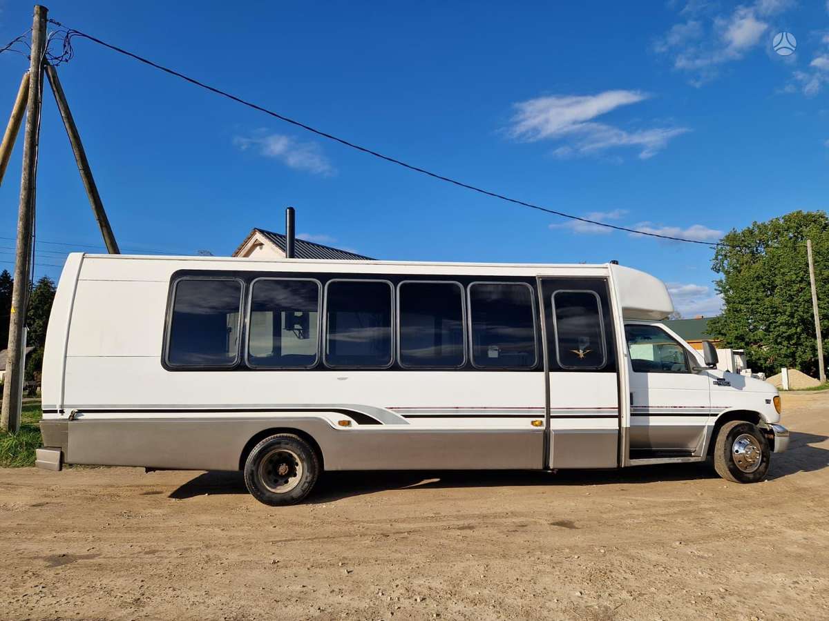 Ford E450, cits