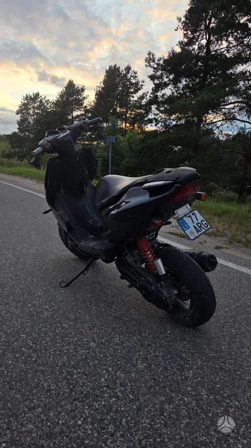 Yamaha Aerox 50cc, мотороллеры / мопеды