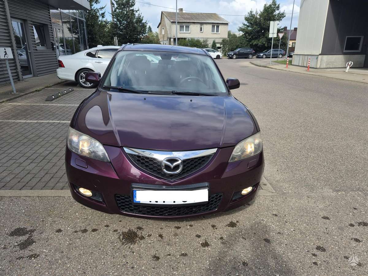 Mazda 3, 1.6 l., Седан