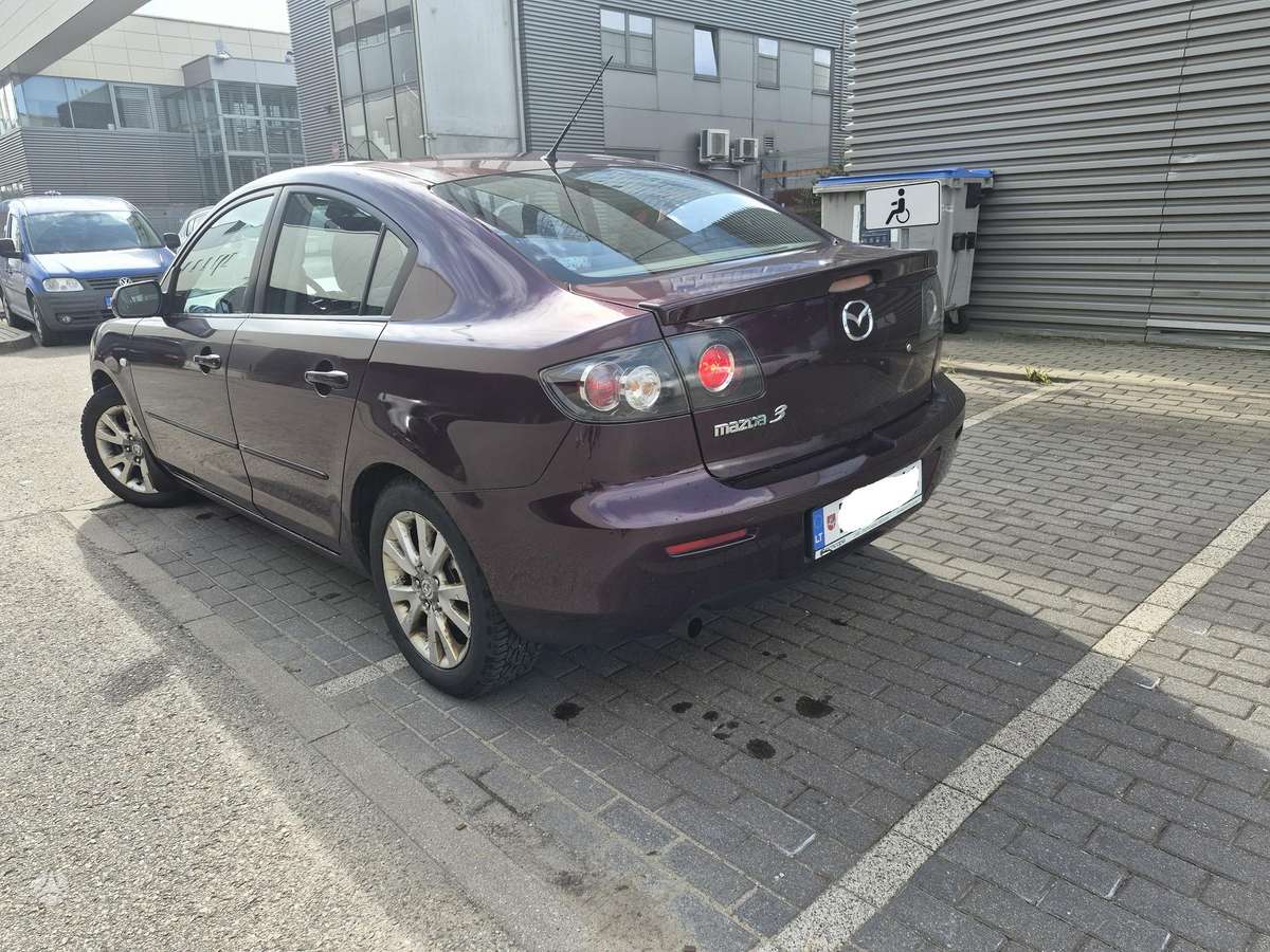 Mazda 3, 1.6 l., Седан