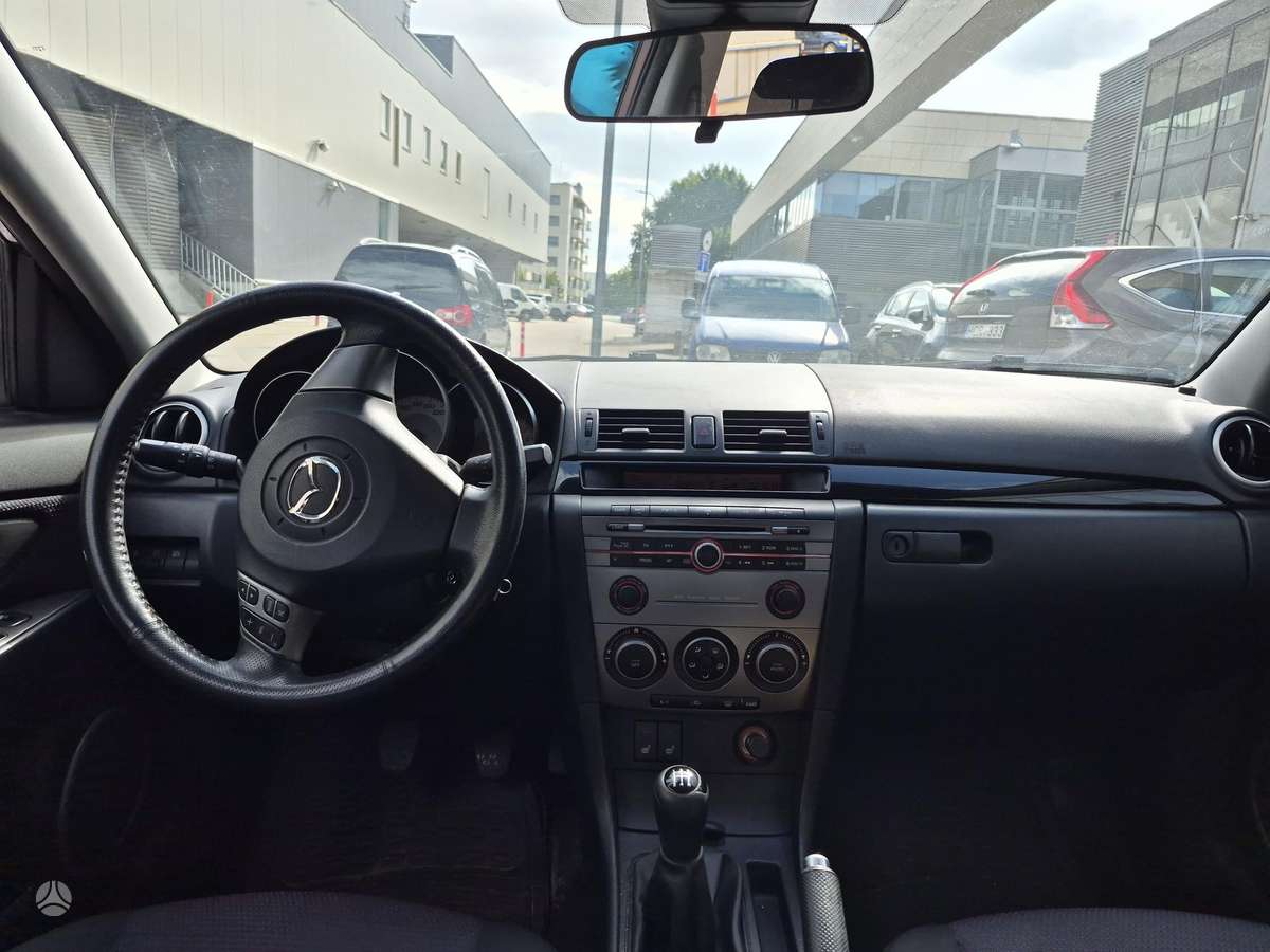 Mazda 3, 1.6 l., Седан