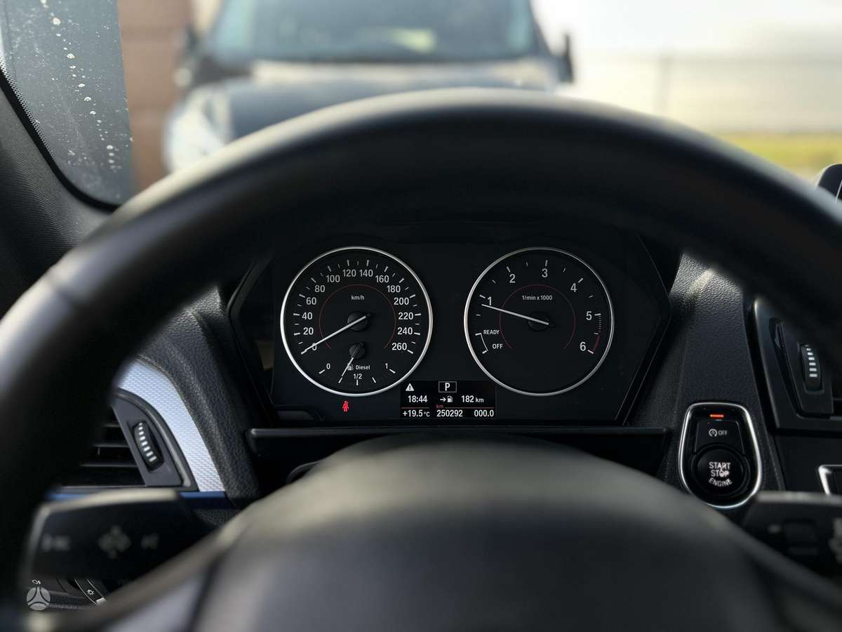 BMW 118, 2.0 l., Хэтчбек