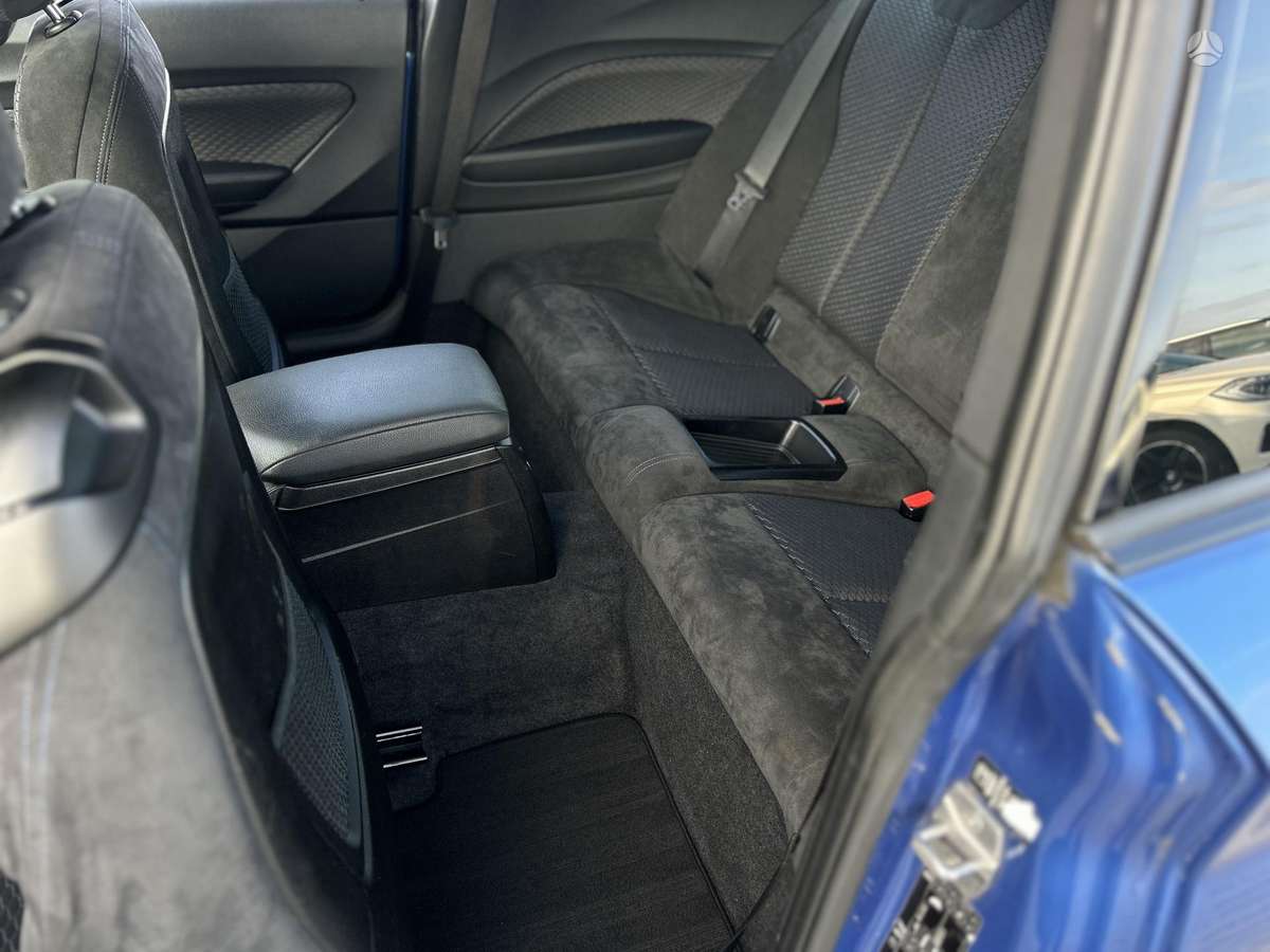 BMW 118, 2.0 l., Хэтчбек