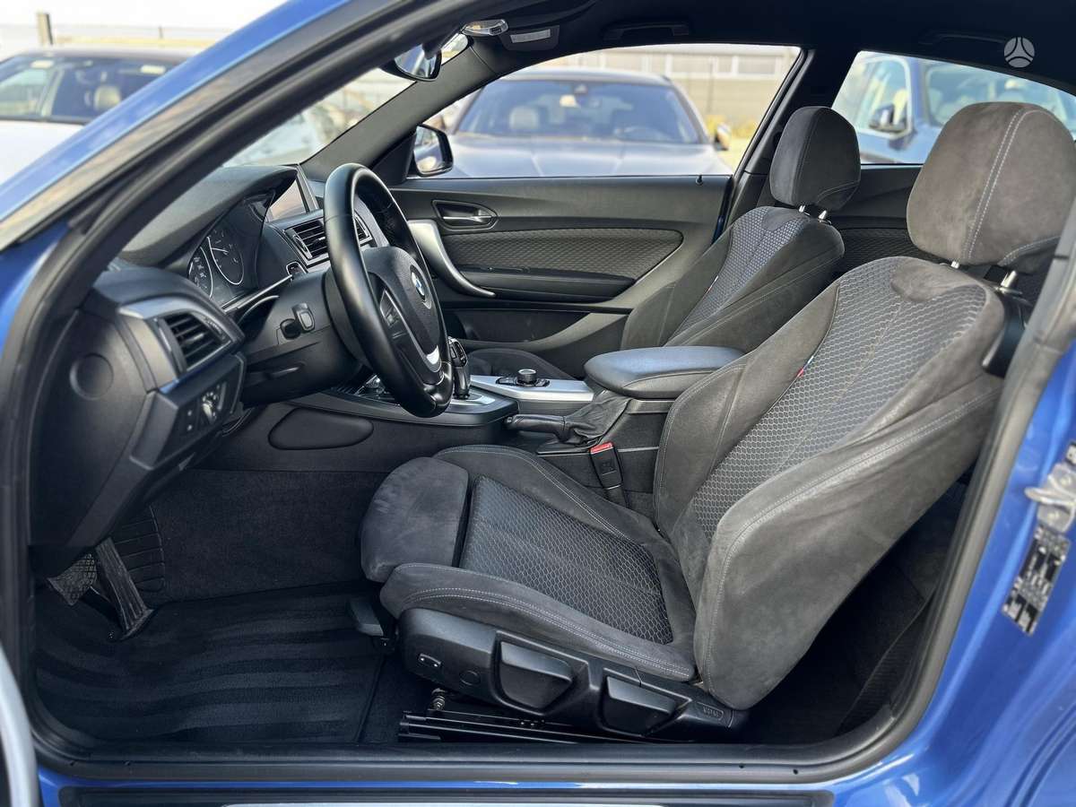 BMW 118, 2.0 l., hatchback