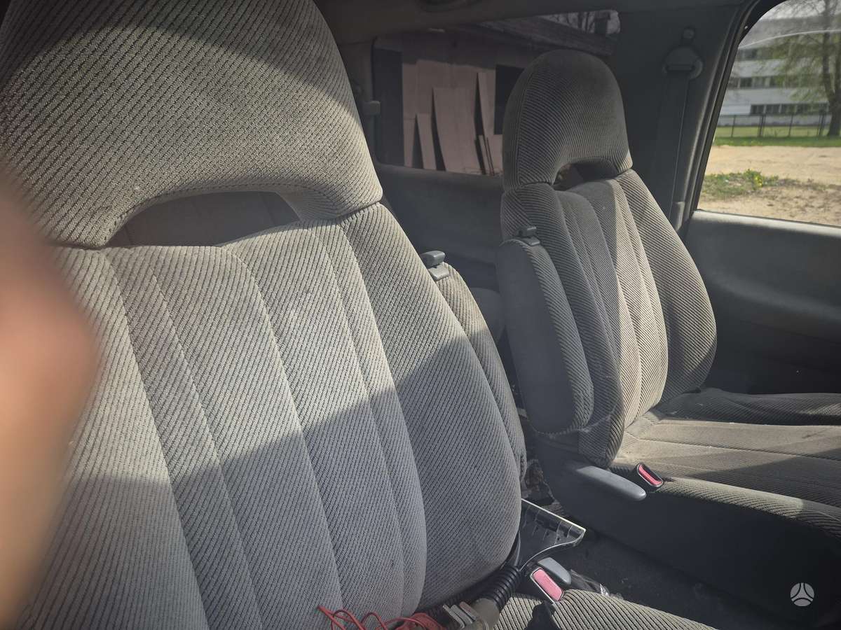 Toyota Previa - 7