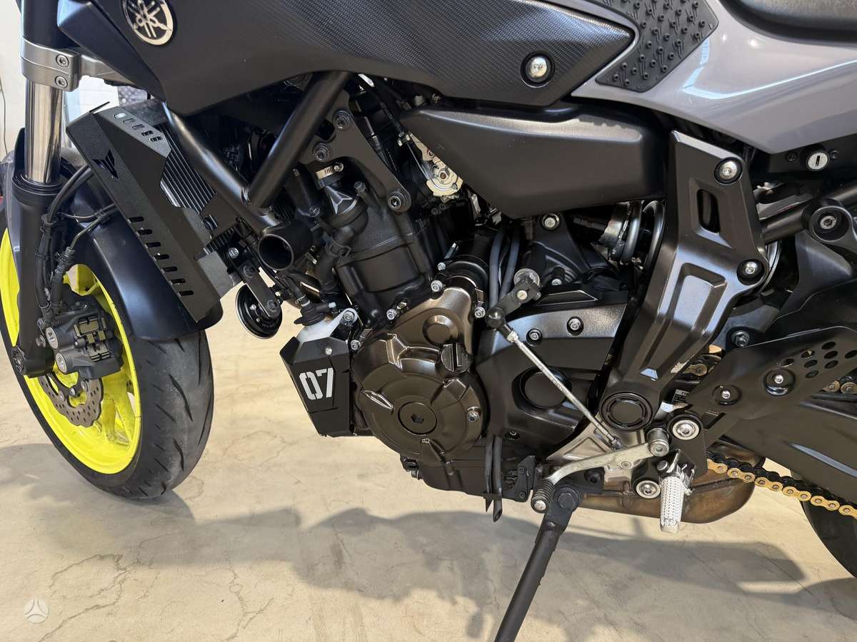 Yamaha MT 07 689cc, street / classic
