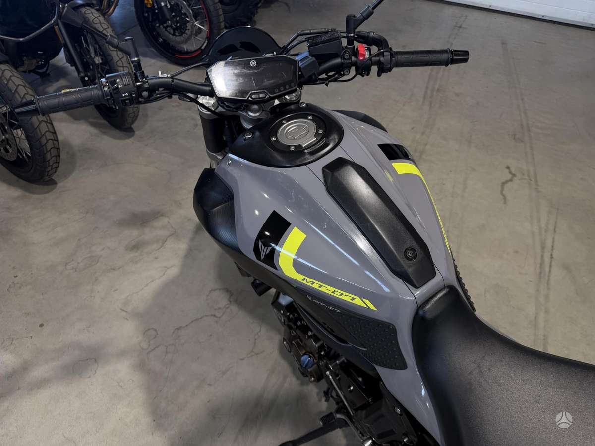 Yamaha MT 07 689cc, street / classic