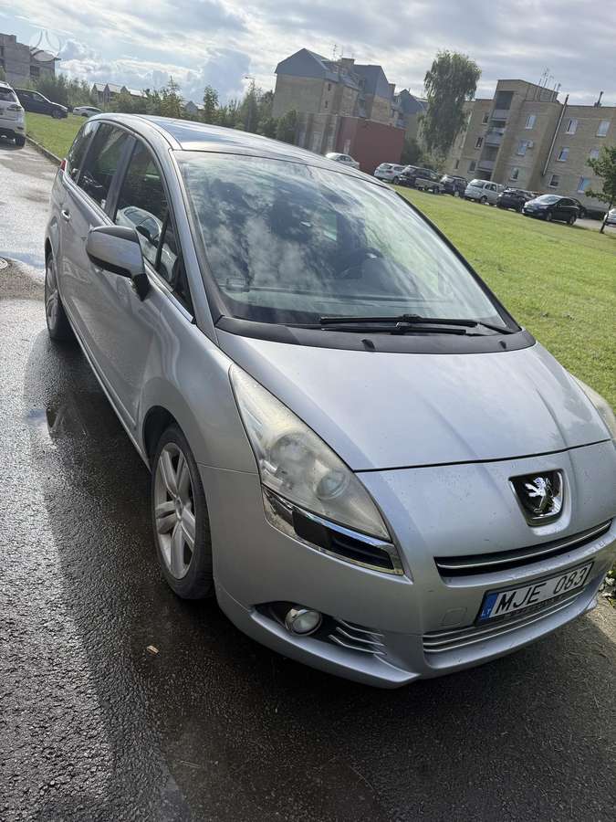 Peugeot 5008 - 2