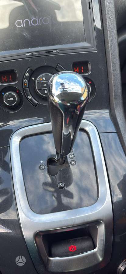 Peugeot 5008 - 4