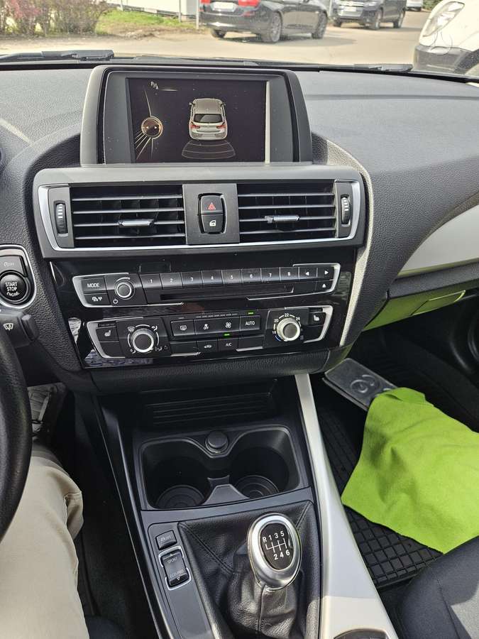 BMW 118, 1.5 l., hatchback