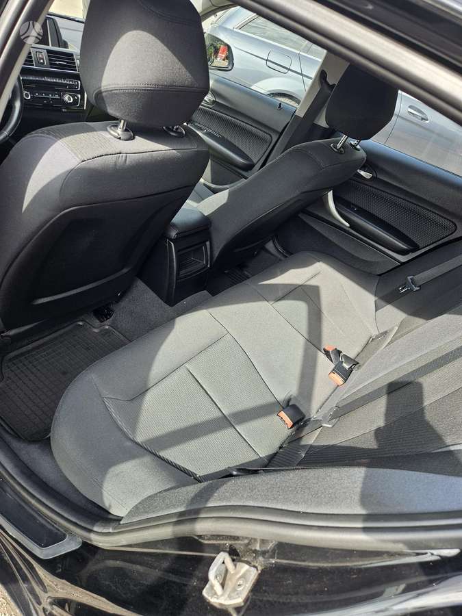 BMW 118, 1.5 l., Хэтчбек
