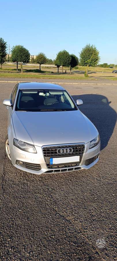 Audi A4, 2.0 l., Седан