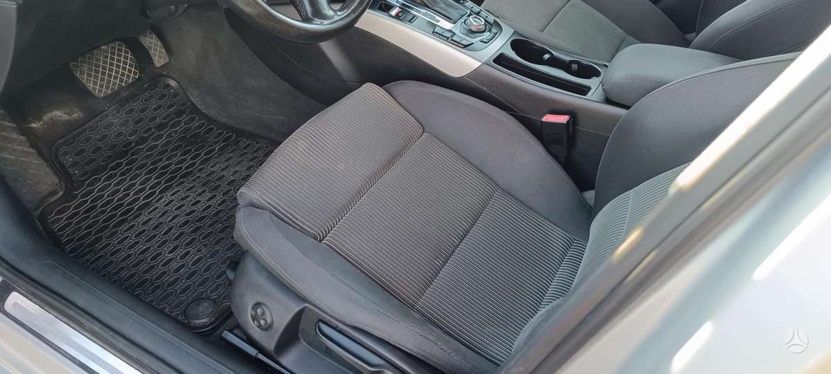 Audi A4, 2.0 l., Седан