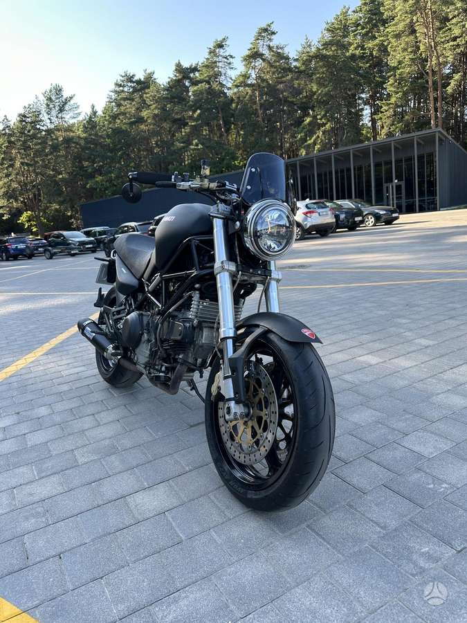Ducati Monster 900cc, street / classic