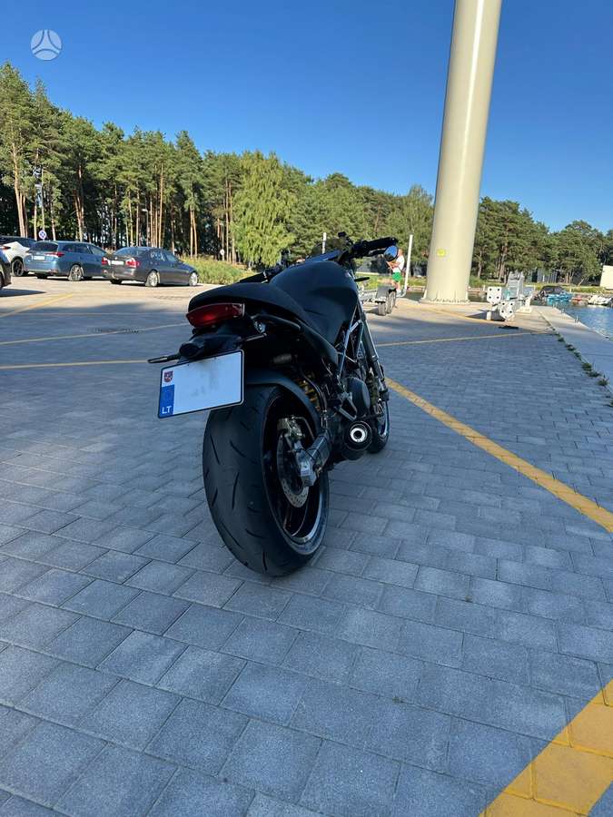Ducati Monster 900cc, street / classic