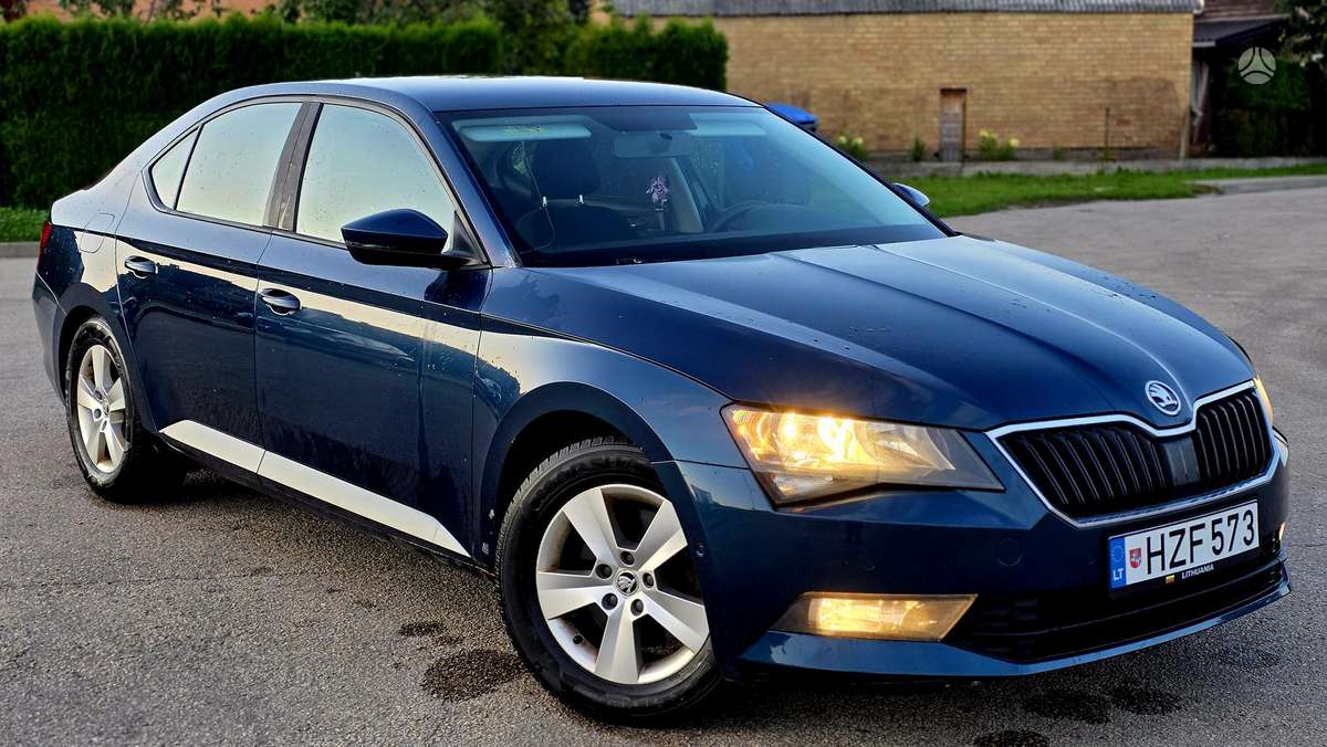 Skoda Superb, 2.0 l., hatchback