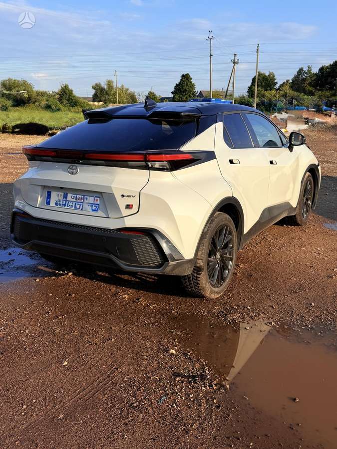 Toyota C-HR - 1