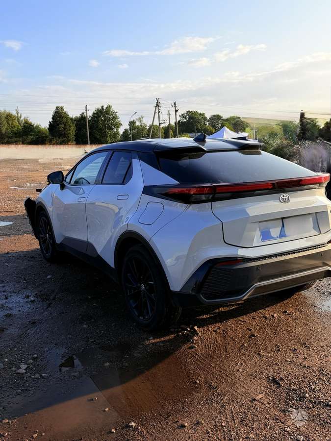 Toyota C-HR - 3