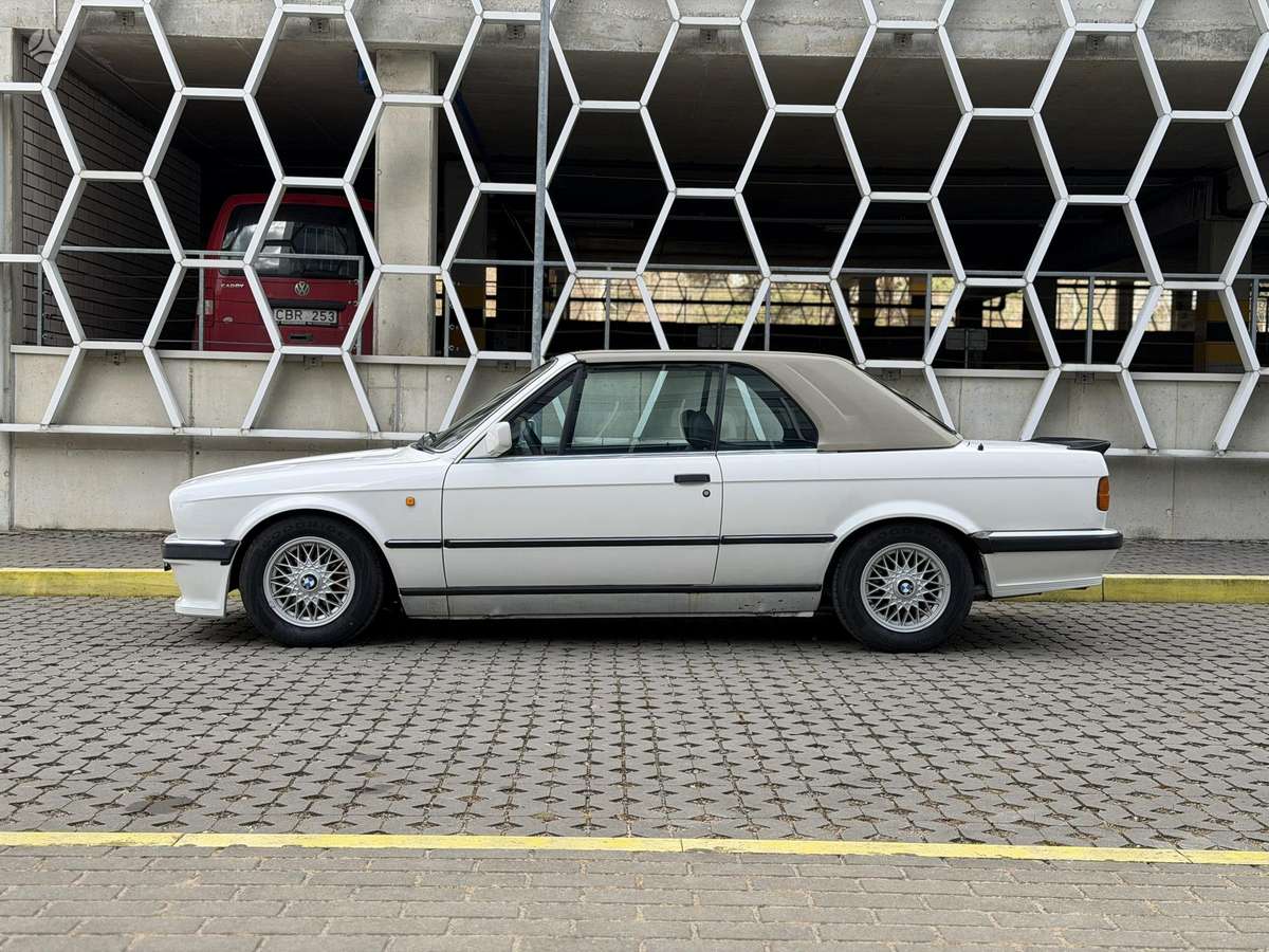 BMW 325, 2.5 l., convertible