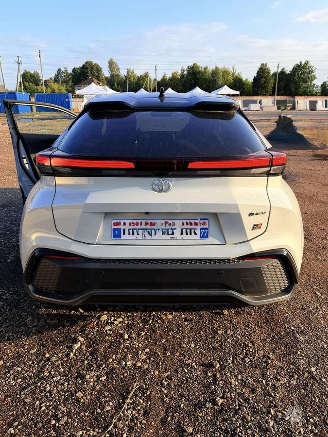 Toyota C-HR - 2