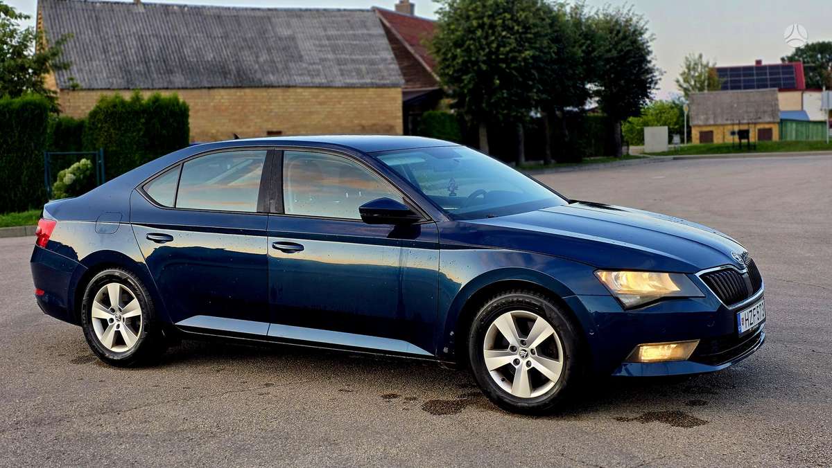 Skoda Superb, 2.0 l., Хэтчбек