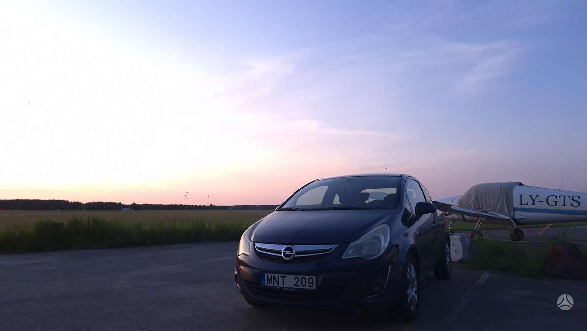 Opel Corsa, 1.3 l., Хэтчбек