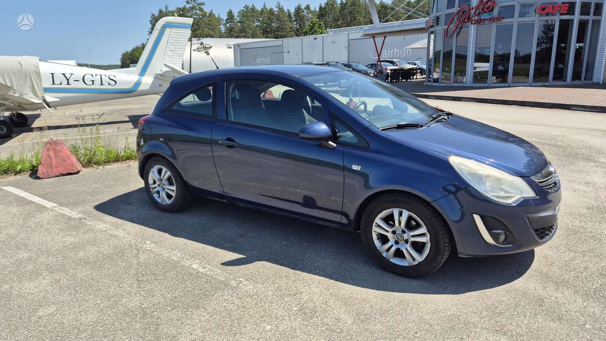 Opel Corsa, 1.3 l., Хэтчбек