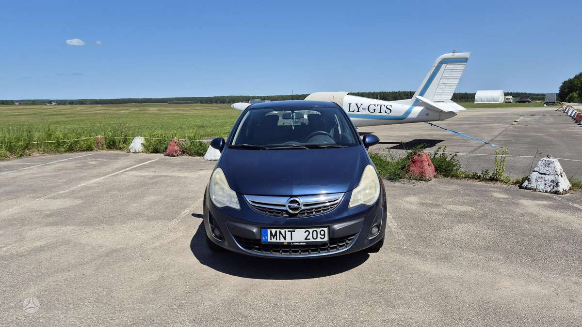Opel Corsa, 1.3 l., Хэтчбек