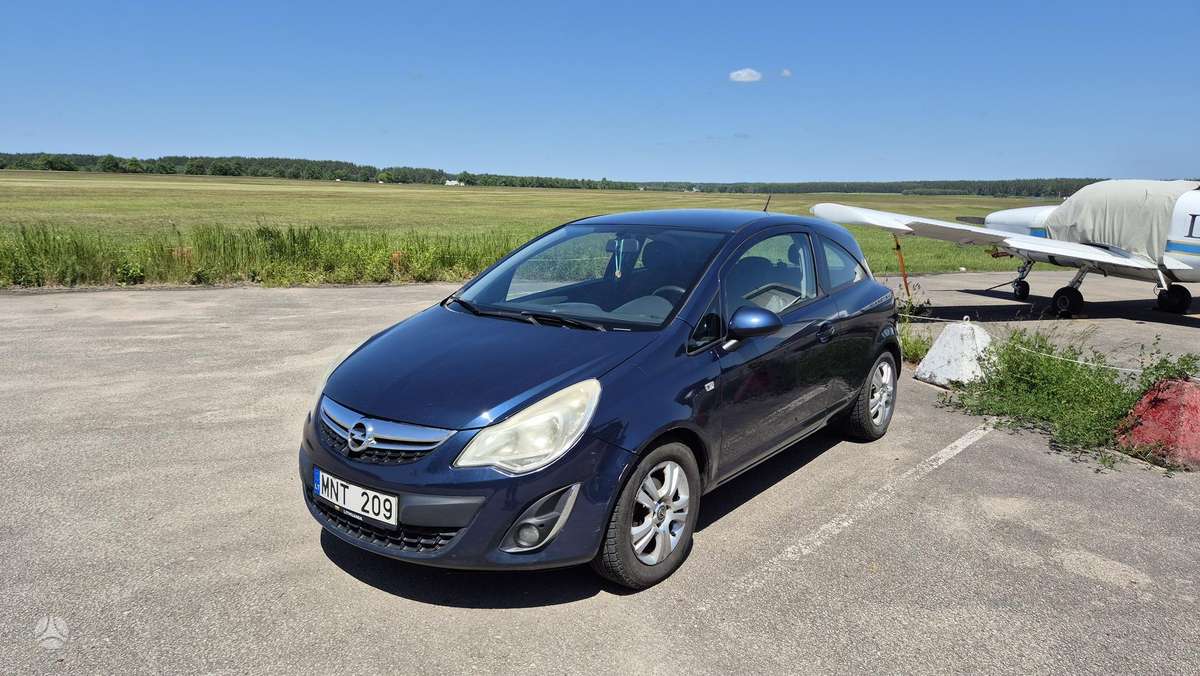 Opel Corsa, 1.3 l., Хэтчбек