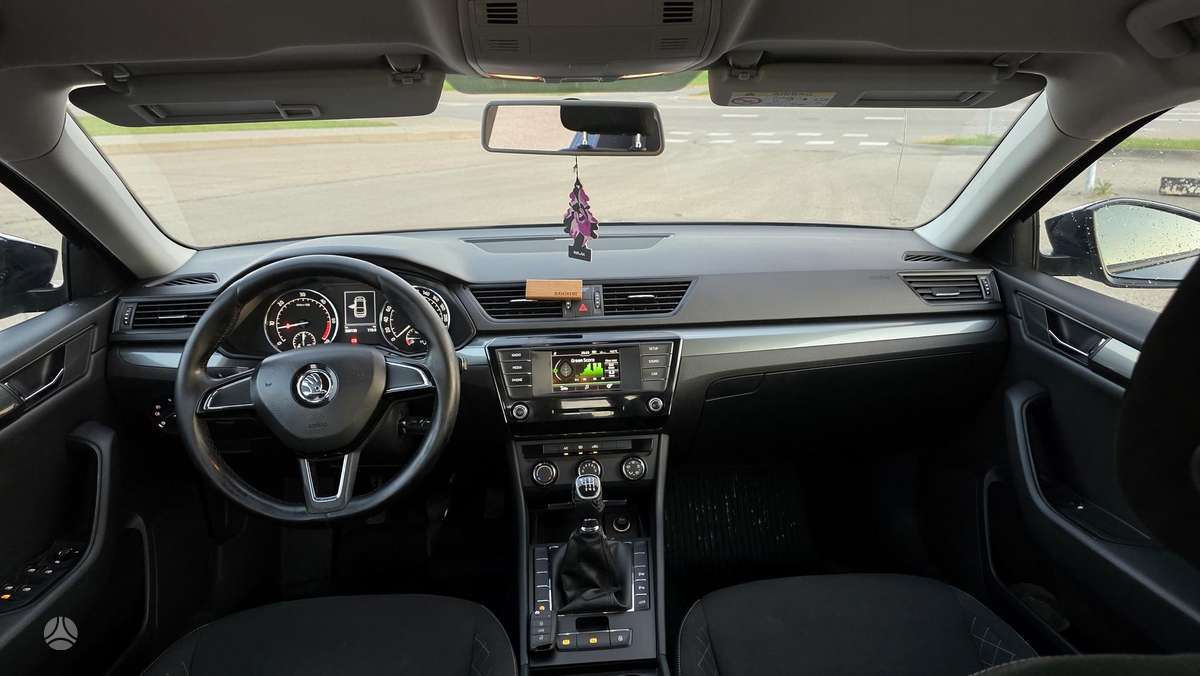 Skoda Superb, 2.0 l., Хэтчбек
