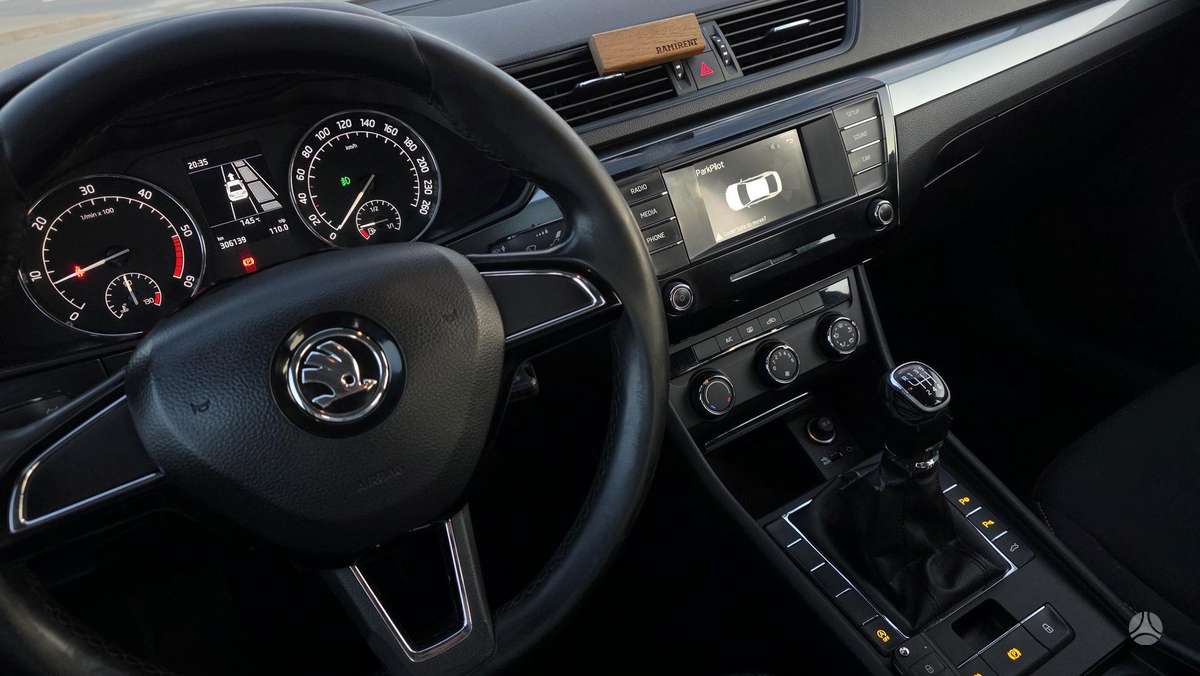 Skoda Superb, 2.0 l., Хэтчбек